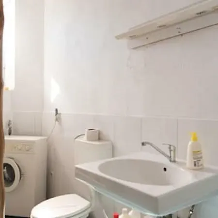 Grosses Einzelzimmer Mit Schreibtisch Appartement Kaiserslautern