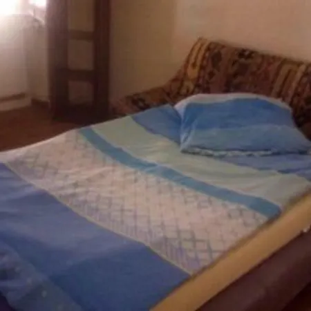 Appartement Grosses Einzelzimmer Mit Schreibtisch